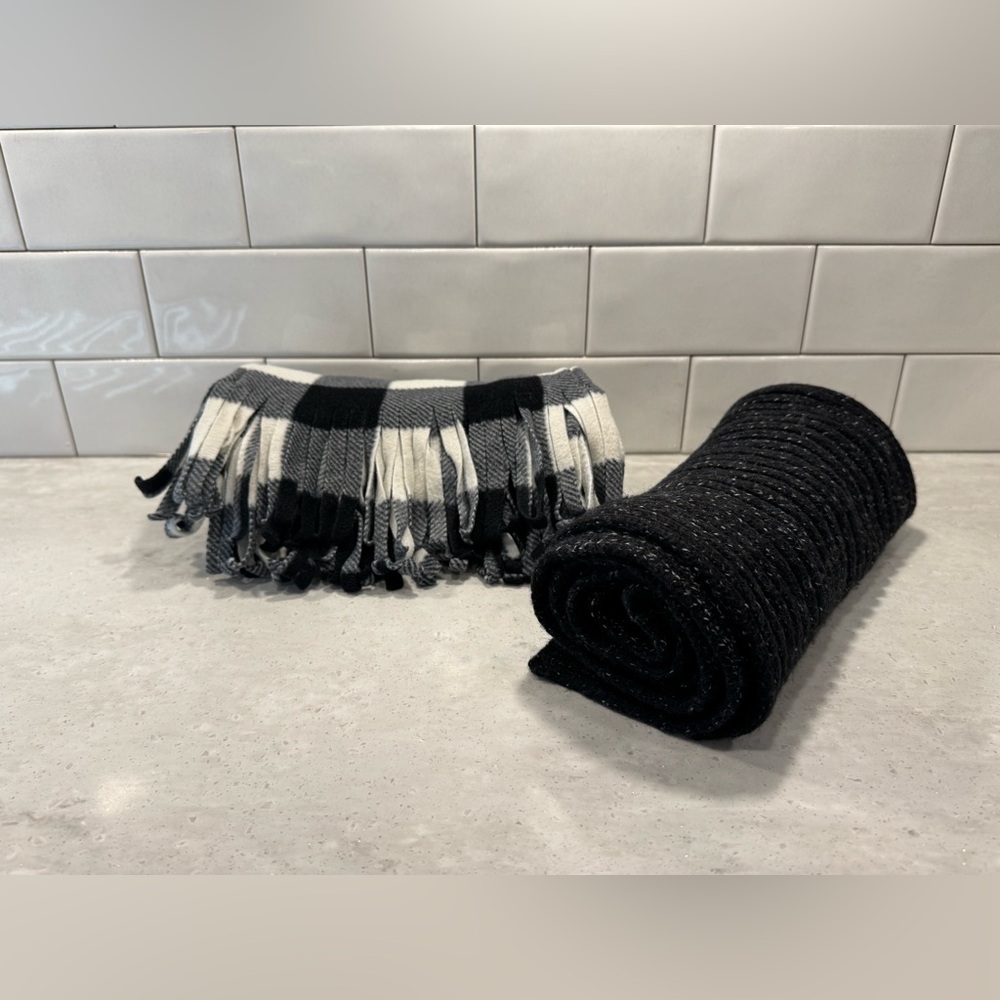 Set of 2 Winter Scarves | Fraas Ribbed Knit & Classic Buffalo Plaid Fleece